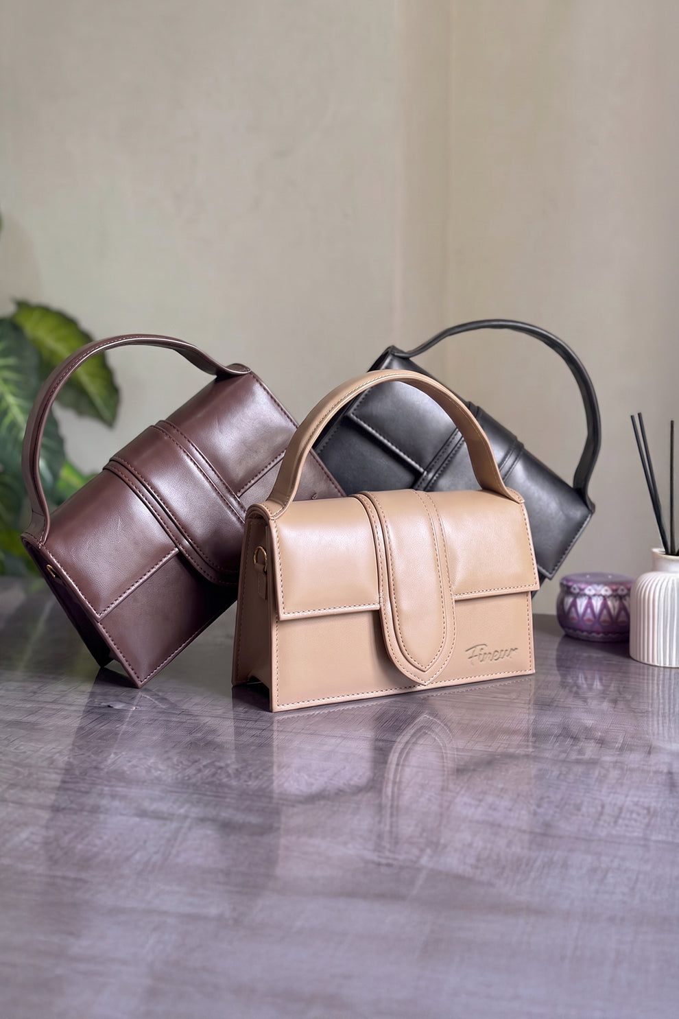 Culture Handbag Bambyno - Black