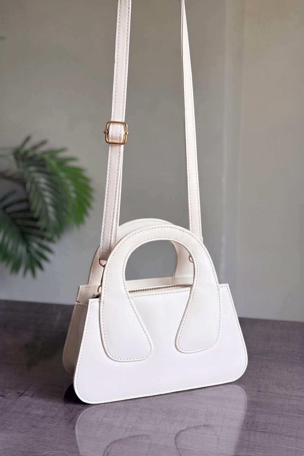 Culture Handbag Crest - White