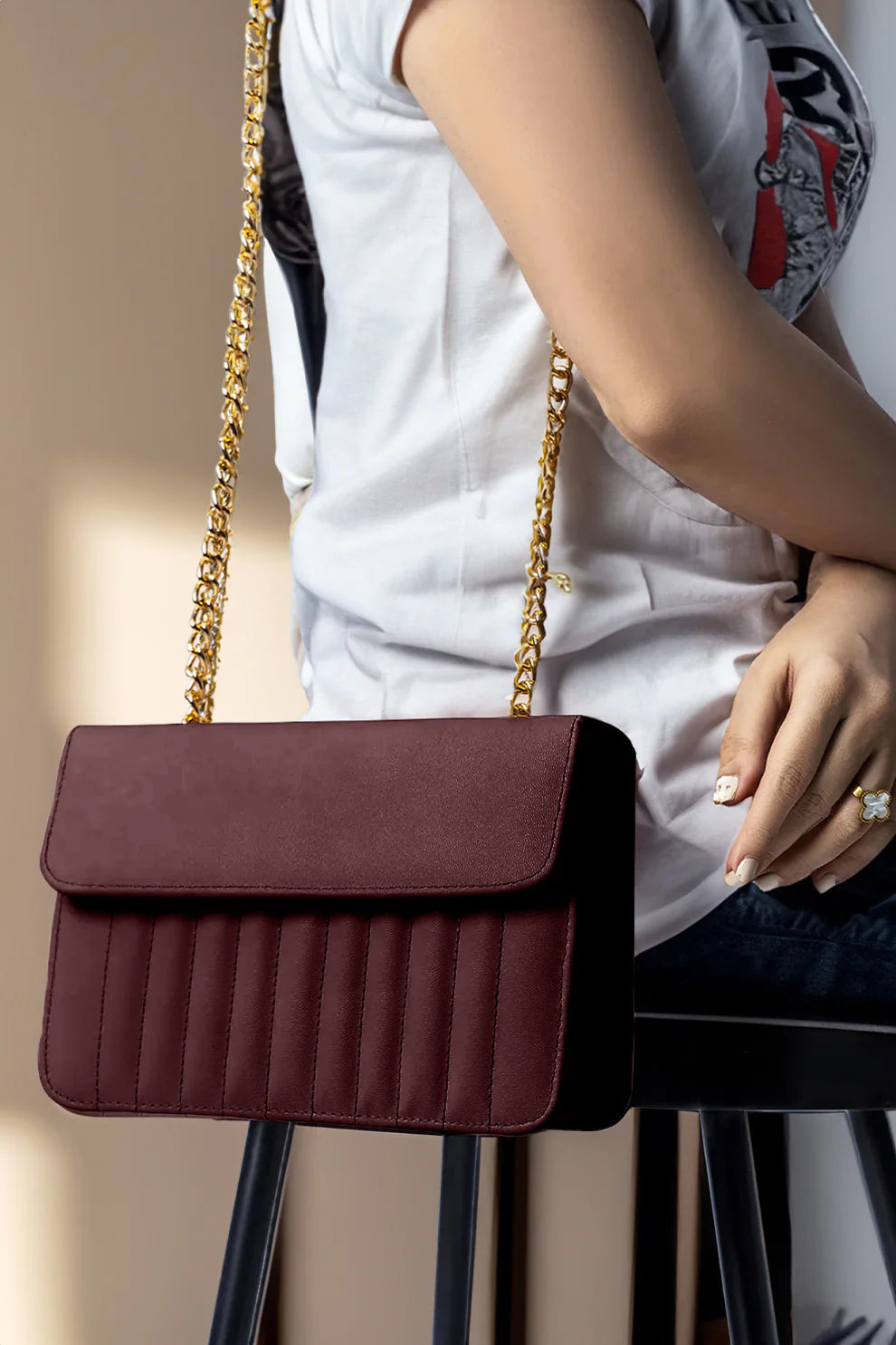 Culture- Wanderlite Shoulder Bag - Brown