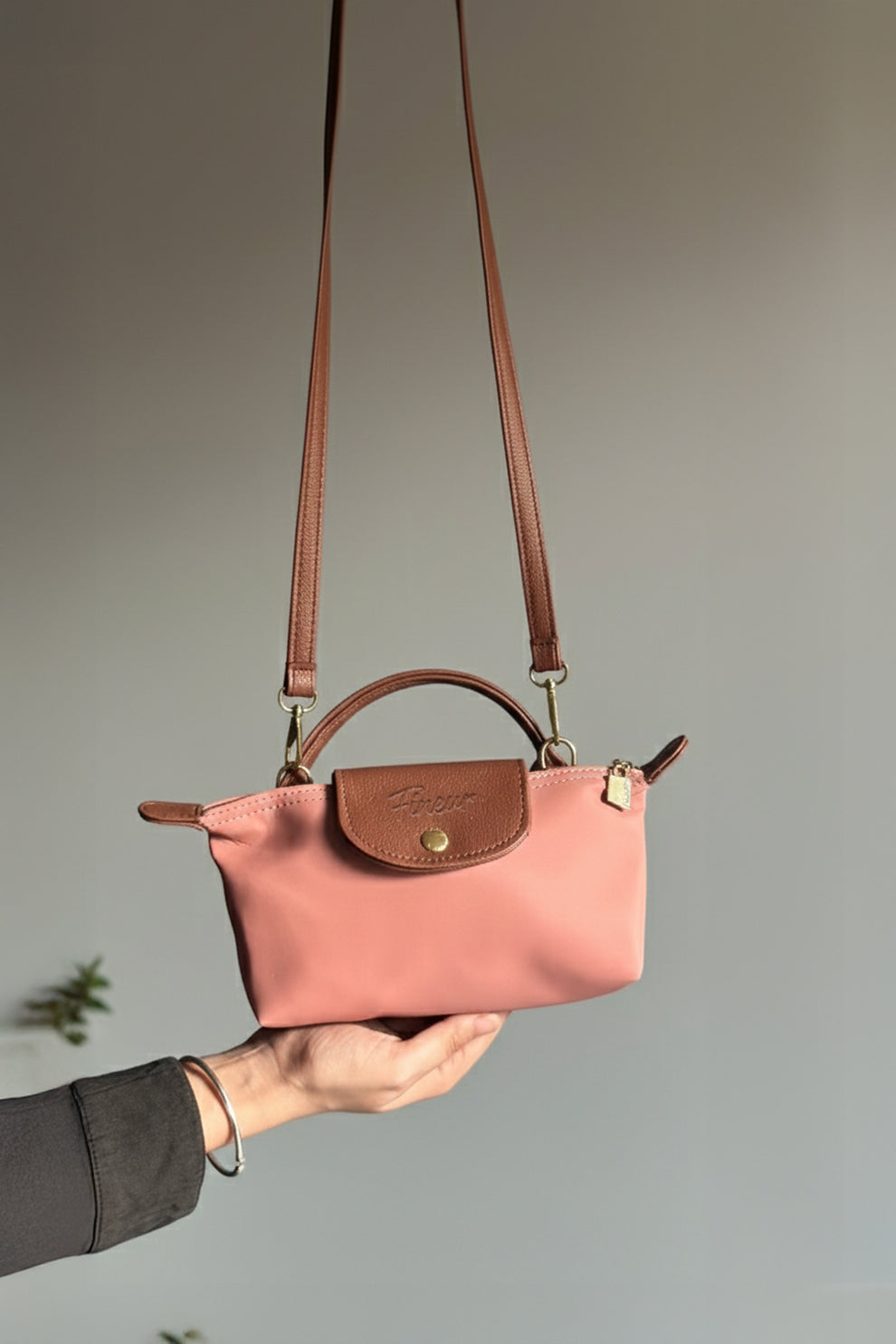Culture Crossbody Champ - Vintage Pink