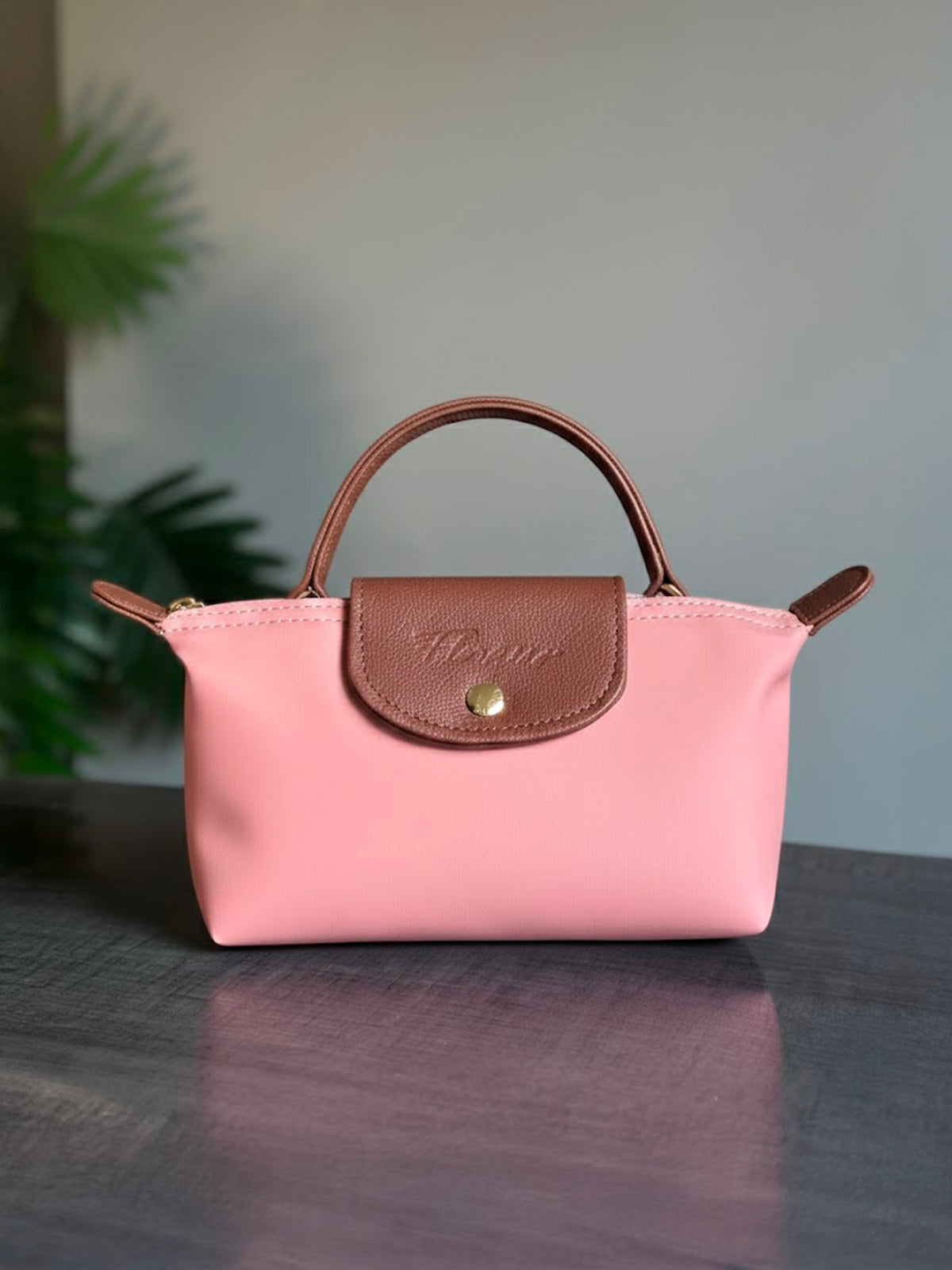 Culture Crossbody Champ - Vintage Pink