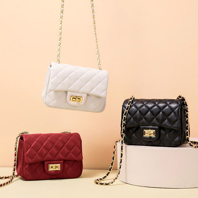 Culture Crossbody Docklock - Red