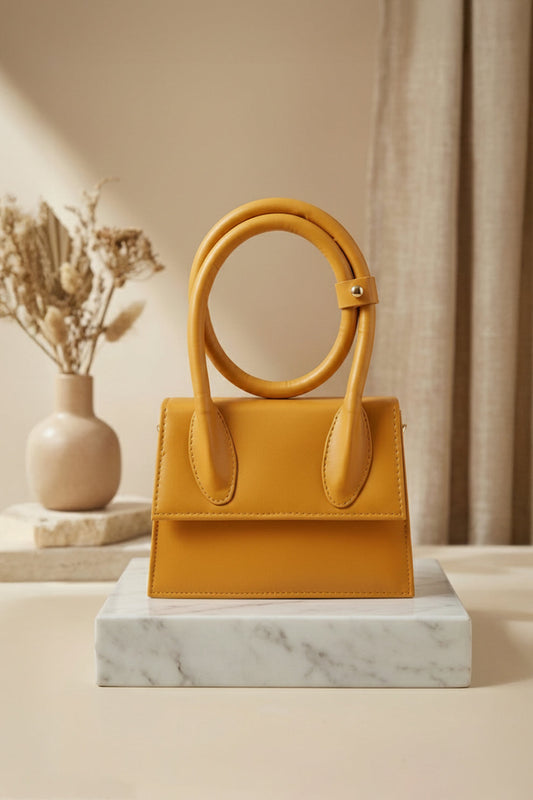Culture HandBag Jacqumues - Yellow Gold
