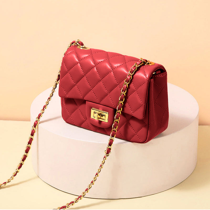 Culture Crossbody Docklock - Red