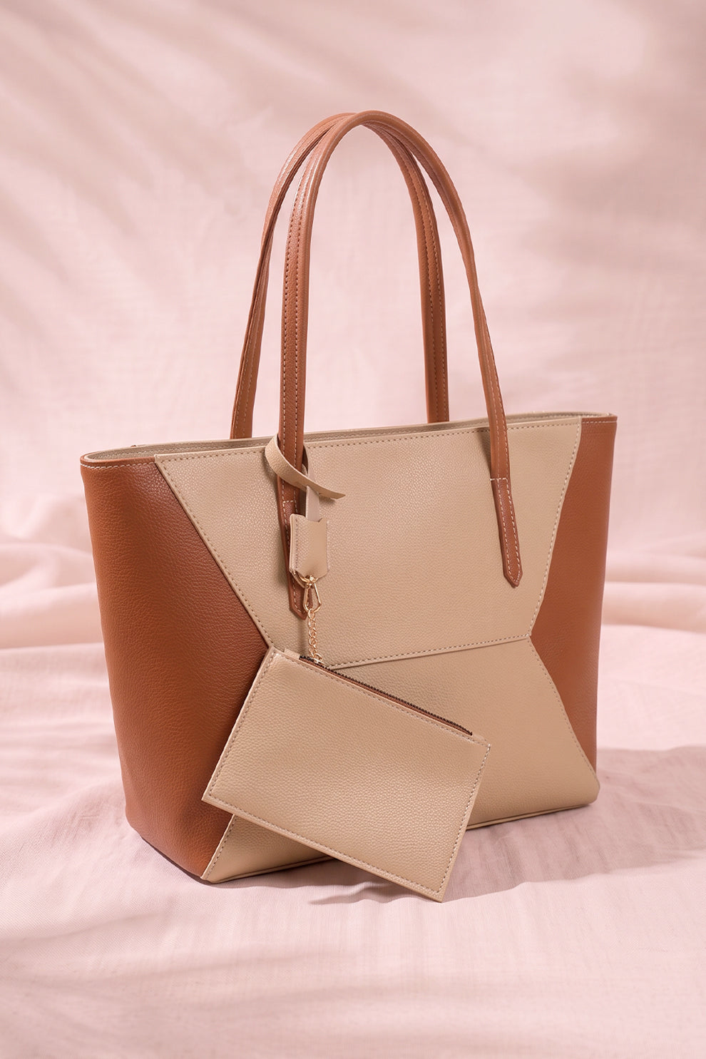 CULTURE TOTE SIGNATURE-BROWN