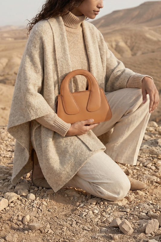 Culture Handbag Crest - Tan