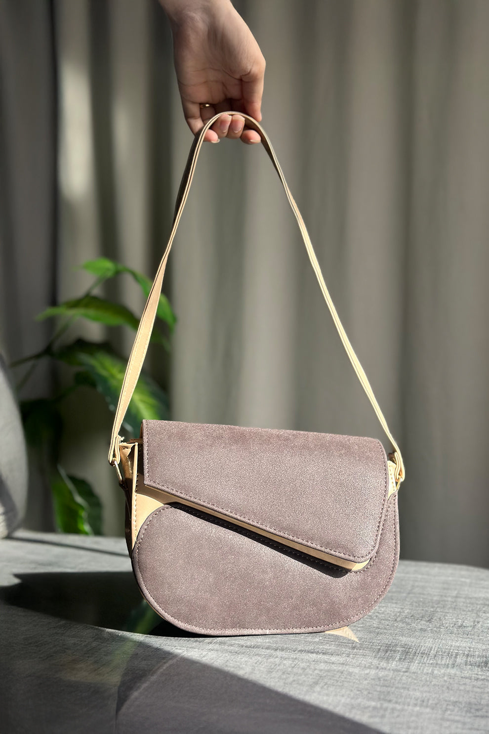 Culture Sling Shoulder Bag Lumez - Dark Brown