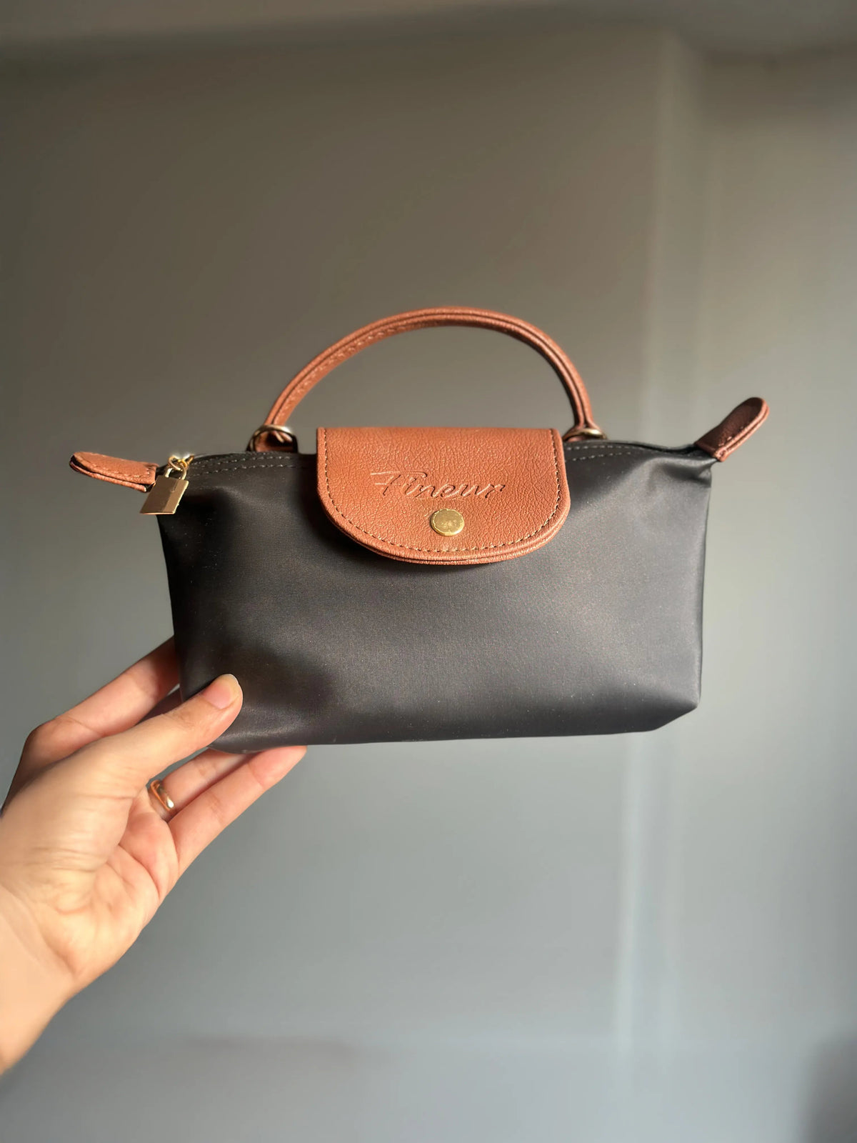 Culture Crossbody Champ - Black